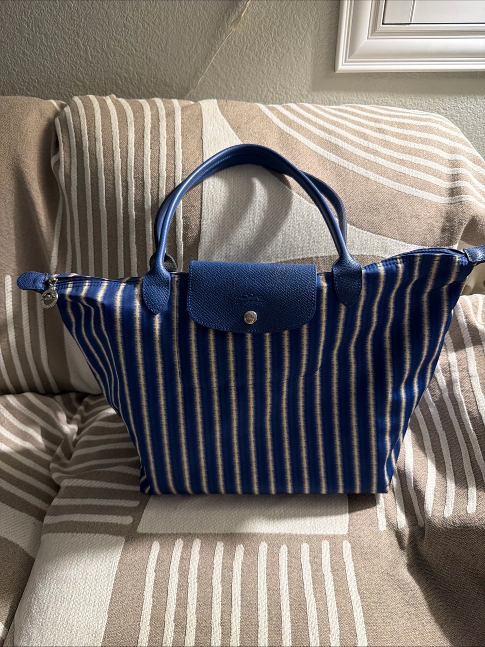 Longchamp Blue and Cream Vertical Stripe Tote - Picture 5 of 6